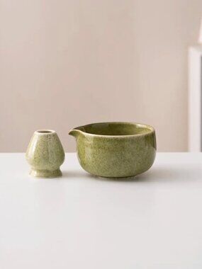 Green Ceramic Matcha Bowl Set with Spout and Chasen Holder